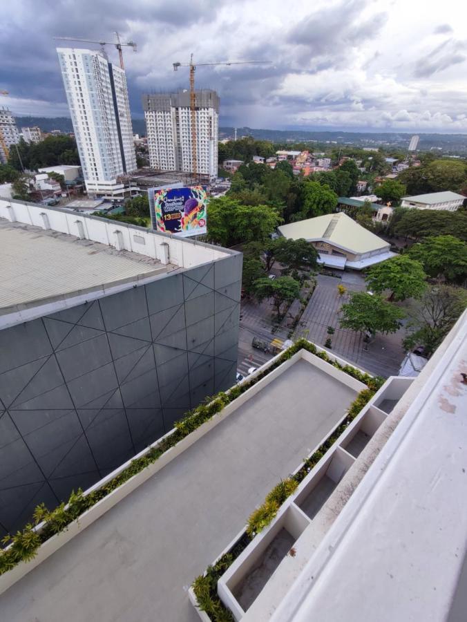 Aparthotel Inspiria Davao Zewnętrze zdjęcie